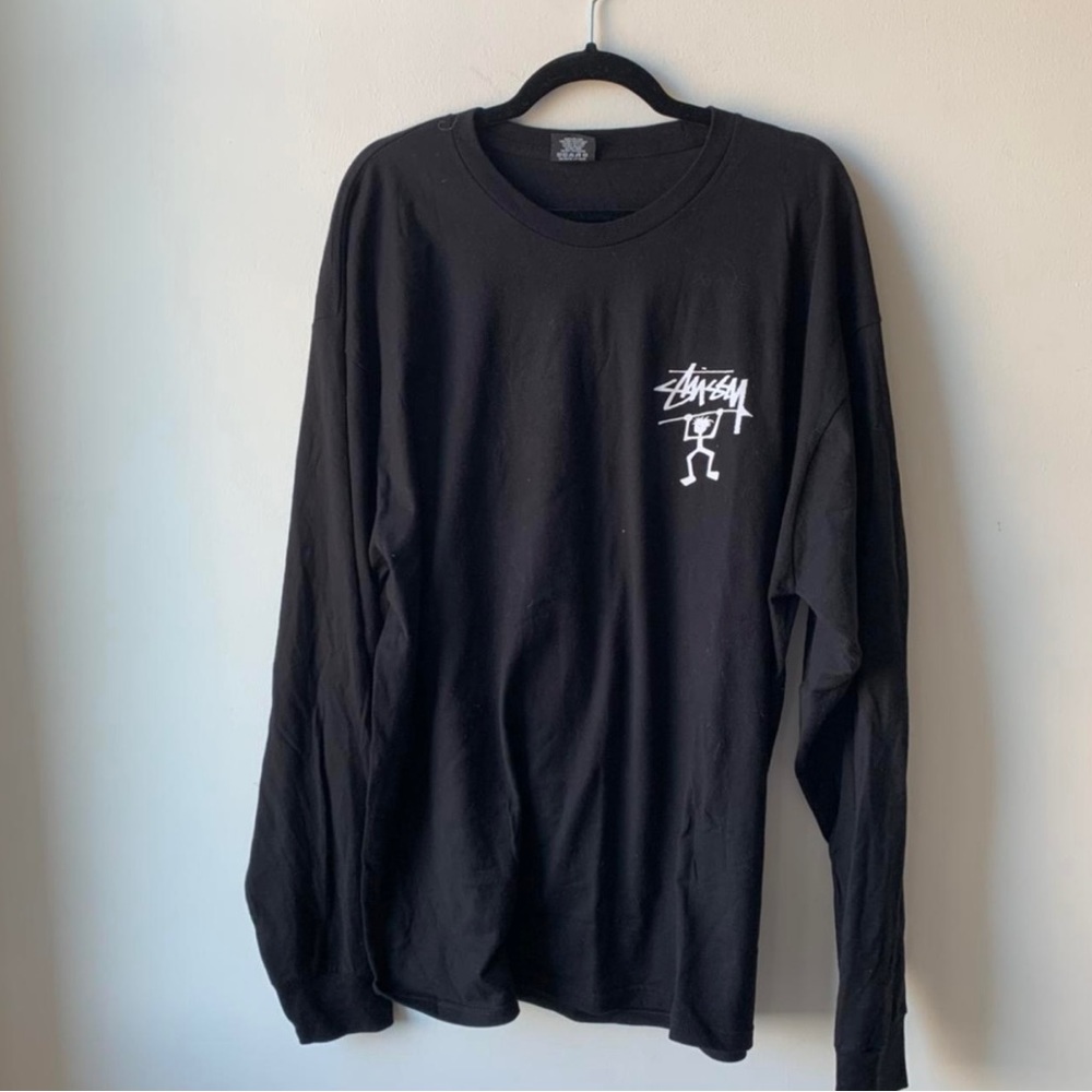 Black #stussy long sleeve tee.